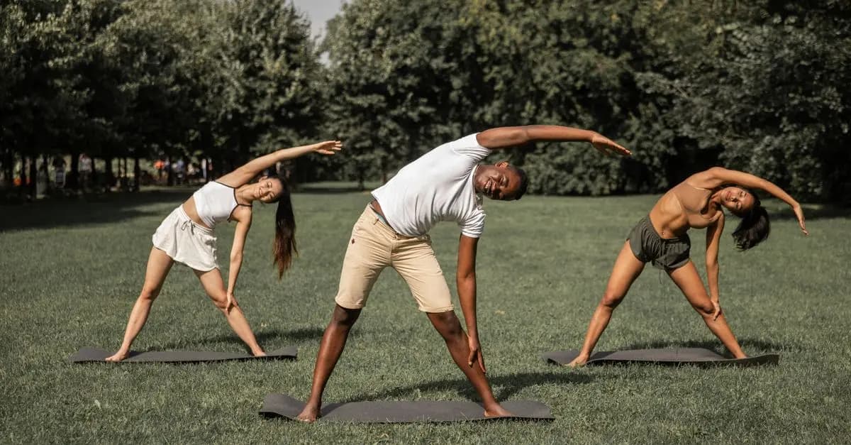 Pourquoi essayer le yoga du rire et comment commencer