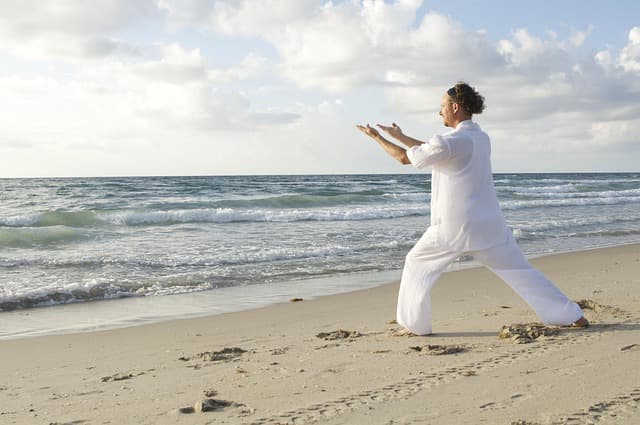 Les Bienfaits du Yoga Accessibles à Tous