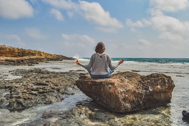 5 Activités de Relaxation à Essayer en Famille